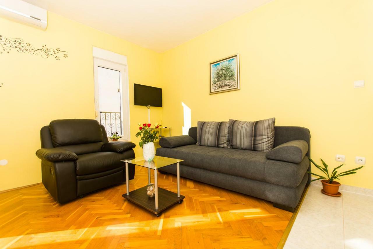 Апартаменти Apartman Ruza Трогір Екстер'єр фото