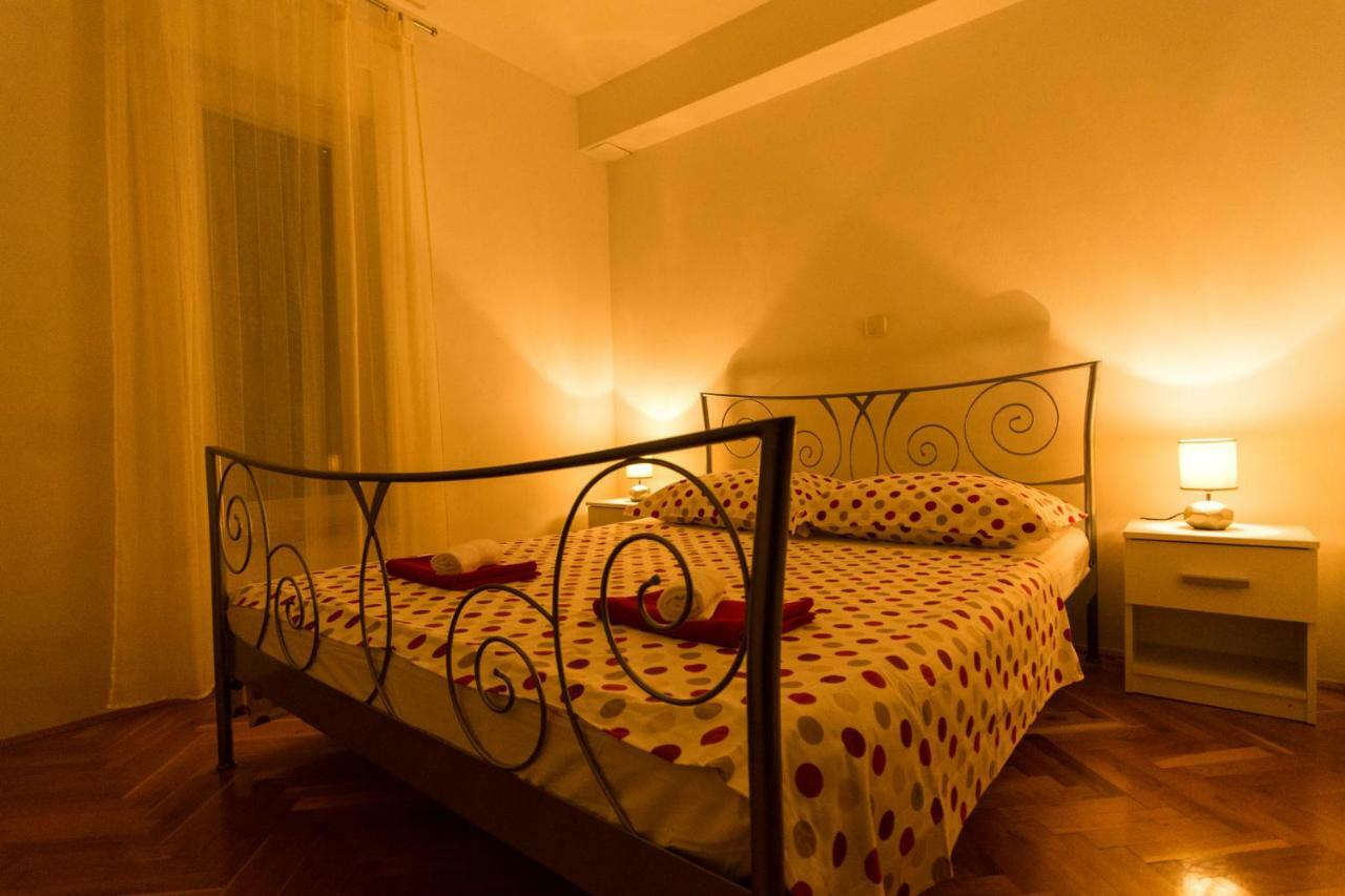 Апартаменти Apartman Ruza Трогір Екстер'єр фото