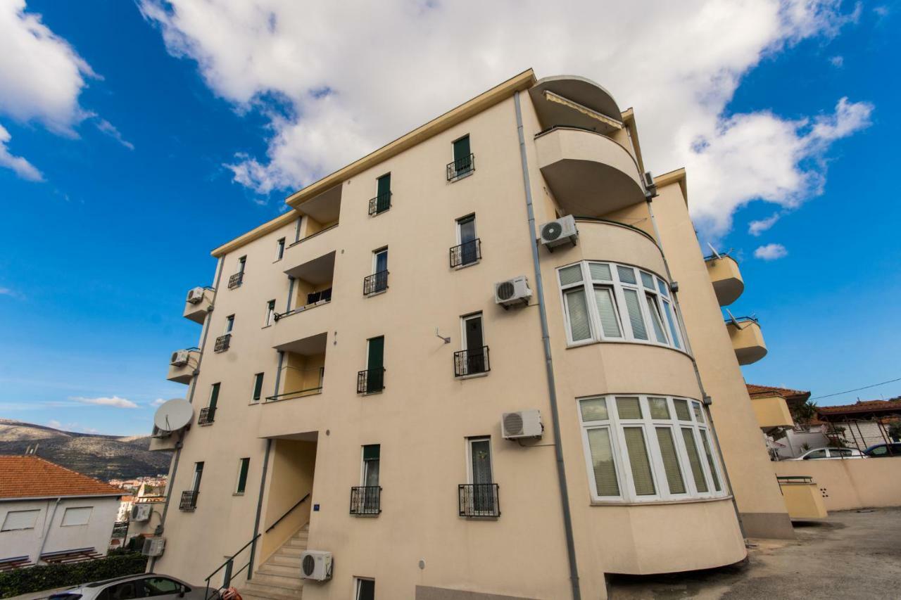 Апартаменти Apartman Ruza Трогір Екстер'єр фото